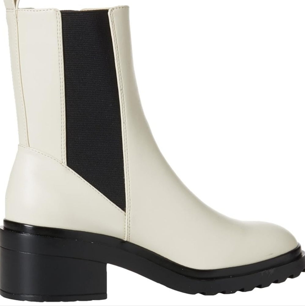Chunky sole chelsea bootd